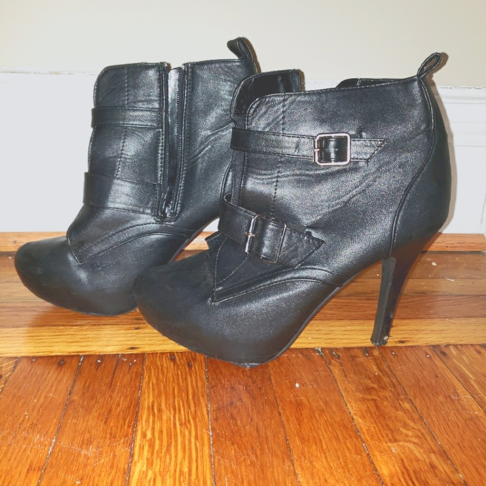 Black Booties, 4" stiletto with buckles Size L 8/9